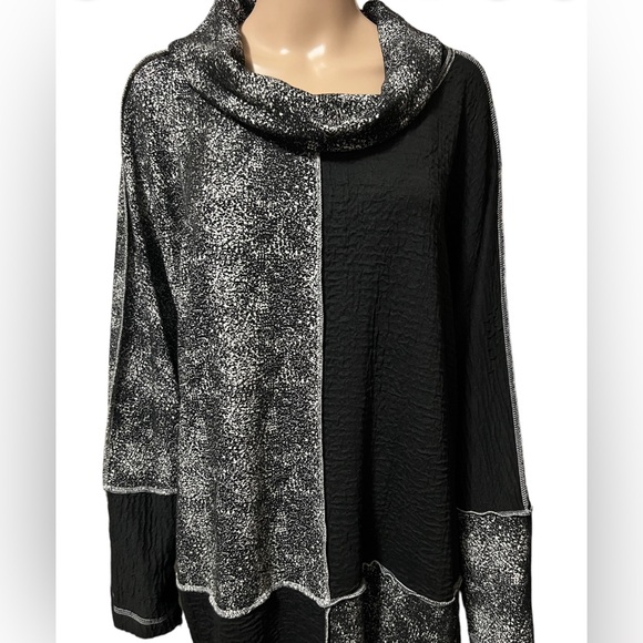 Ali Miles Color Block Knit Tunic - Winter White/Black Plus Size 2X NWT - Picture 6 of 15